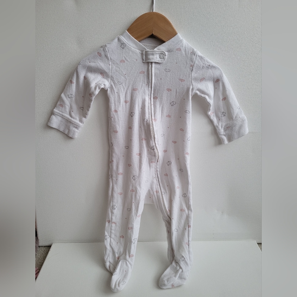 EUC 6m White Baby Onesie with Cloud Print